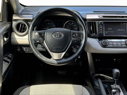 Used 2017 Toyota RAV4 XLE image 5