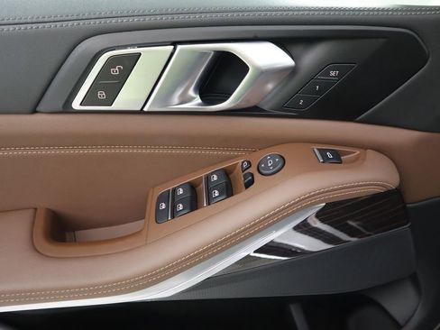 Used 2024 BMW X5 xDrive40i w/ Parking Assistance Package image 24