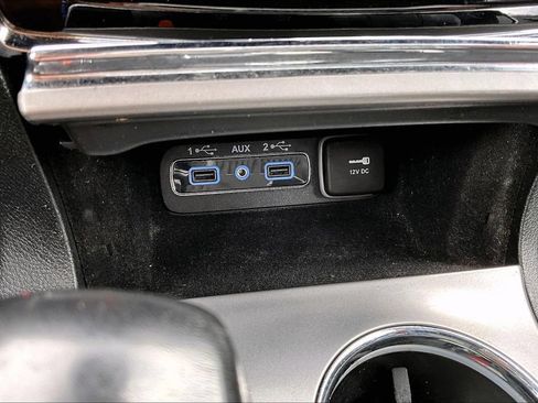 Used 2021 Jeep Grand Cherokee Laredo X AWD/4WD image 26