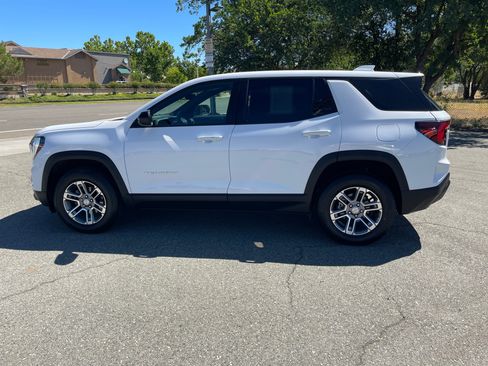 Used 2025 GMC Terrain Elevation AWD/4WD image 8