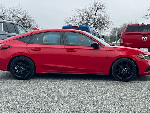 Used 2023 Honda Civic Sport image 11