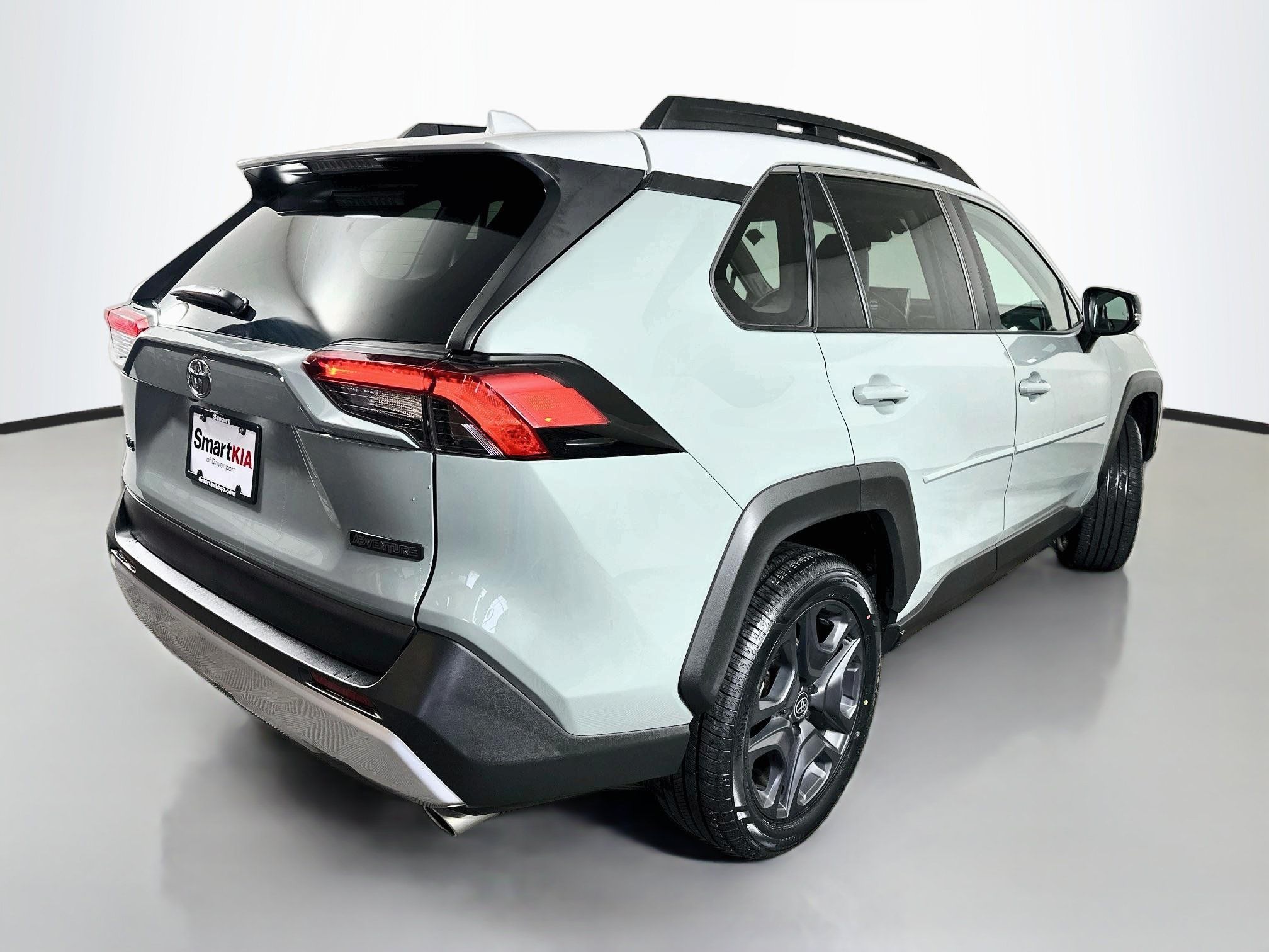 Used 2022 Toyota RAV4 Adventure w/ Convenience Package AWD/4WD image 7