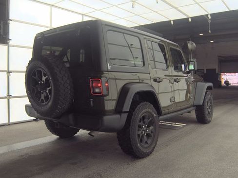 Used 2023 Jeep Wrangler Willys image 2