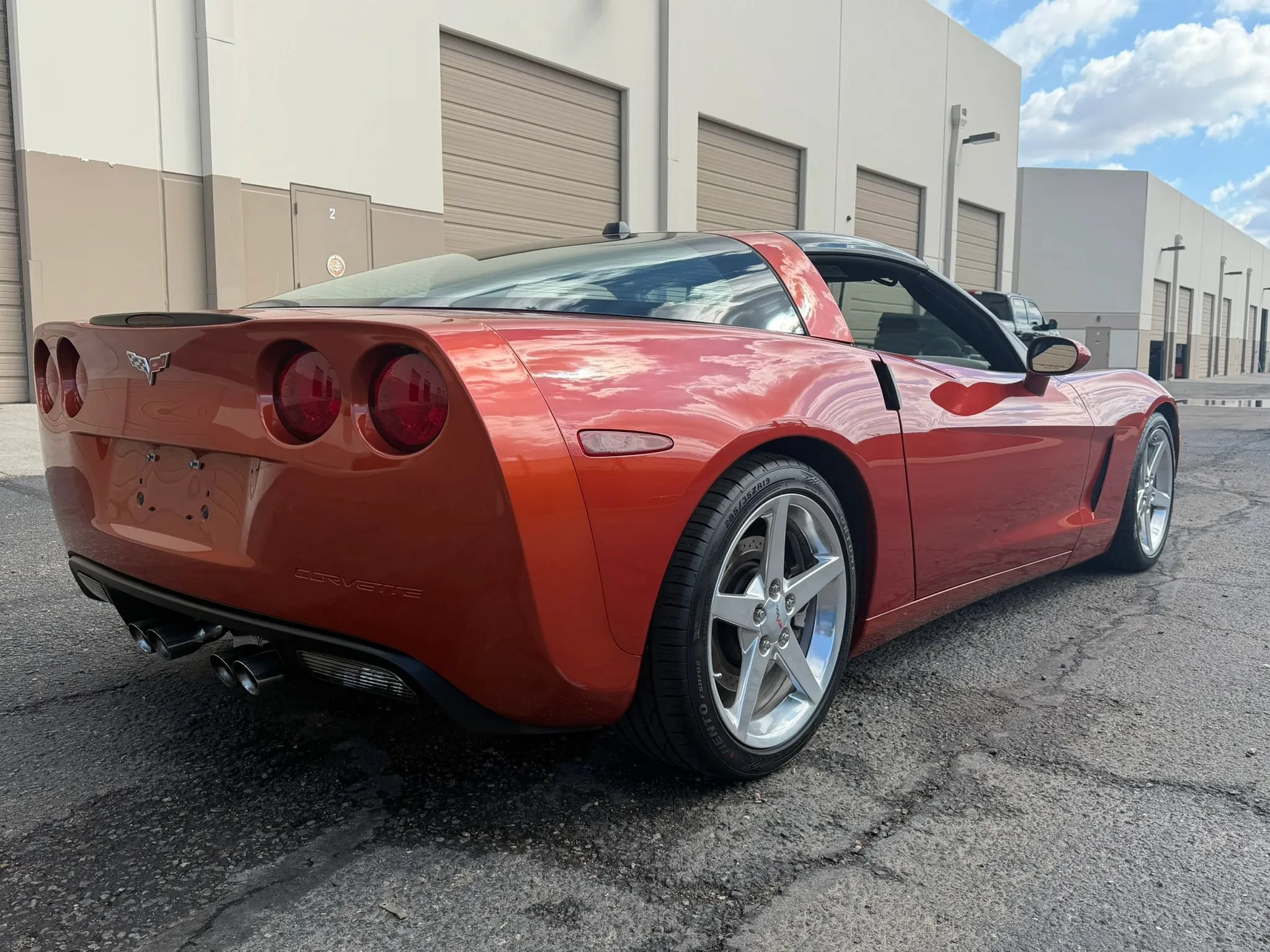 Used 2005 Chevrolet Corvette Coupe w/ Preferred Equipment Group RWD image 9