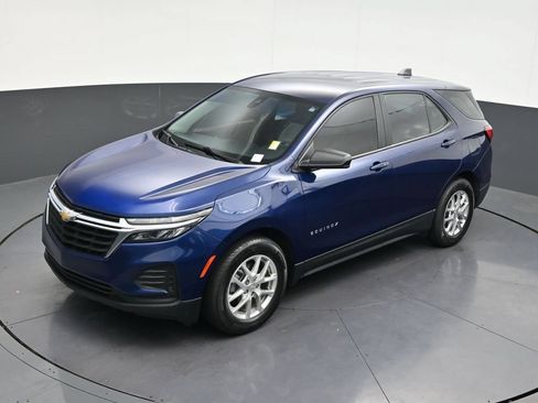 Used 2023 Chevrolet Equinox LS FWD image 15