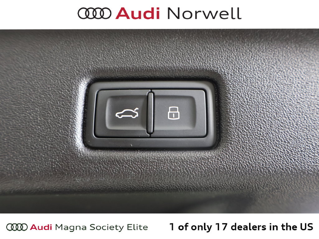 Used 2025 Audi Q5 Premium Plus w/ Premium Plus AWD/4WD image 17
