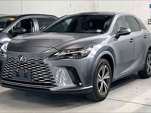 Used 2023 Lexus RX 350 Premium w/ Accessory Package AWD/4WD image 3