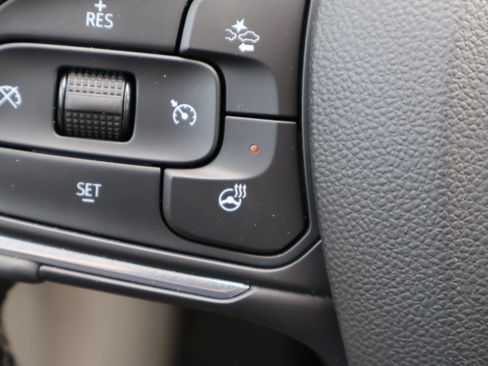 Used 2023 Buick Envision Avenir FWD image 26