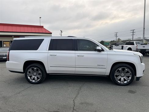 Used 2016 GMC Yukon XL Denali w/ Open Road Package image 4