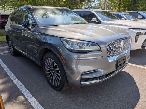 Used 2023 Lincoln Aviator AWD w/ Premium Package image 1