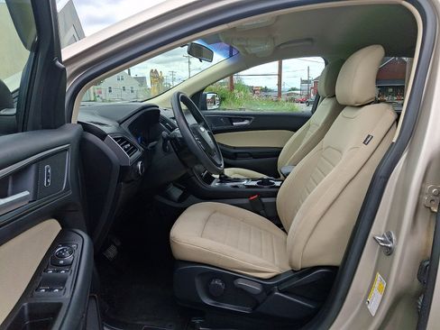 Used 2018 Ford Edge SE AWD/4WD image 14