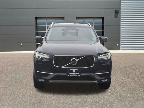 Used 2017 Volvo XC90 T5 Momentum w/ Vision Package AWD/4WD image 2