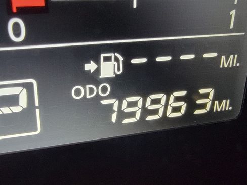 Used 2022 Nissan Kicks S FWD image 17