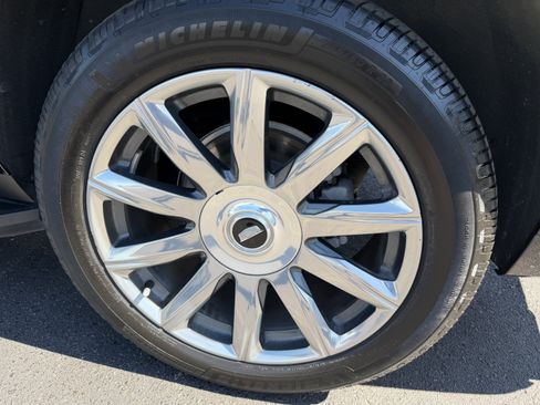 Certified 2022 Cadillac Escalade Premium Luxury Platinum image 35