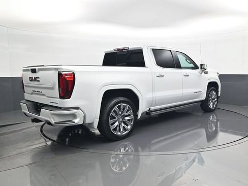 Used 2022 GMC Sierra 1500 Denali w/ Denali Reserve Package AWD/4WD image 5