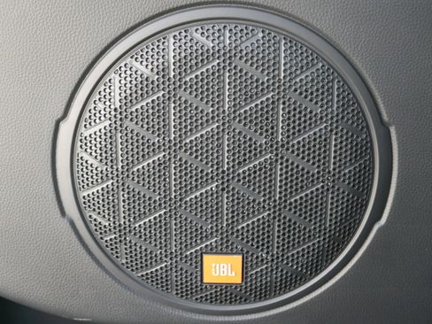 Used 2022 Toyota RAV4 Limited image 7