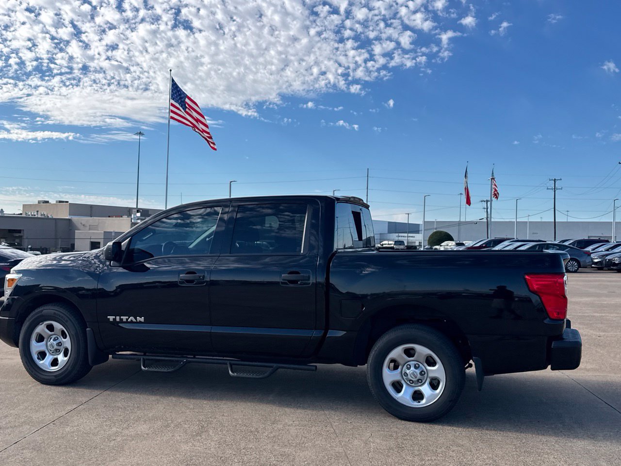 Used 2021 Nissan Titan S w/ S Utility Package RWD image 19