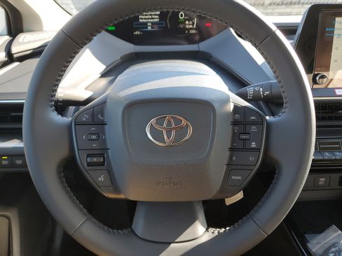 New 2026 Toyota Prius LE image 18