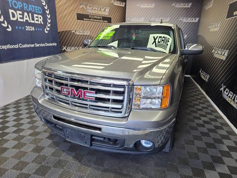 Used 2009 GMC Sierra 1500 SLE w/ Power Pack Plus AWD/4WD image 2