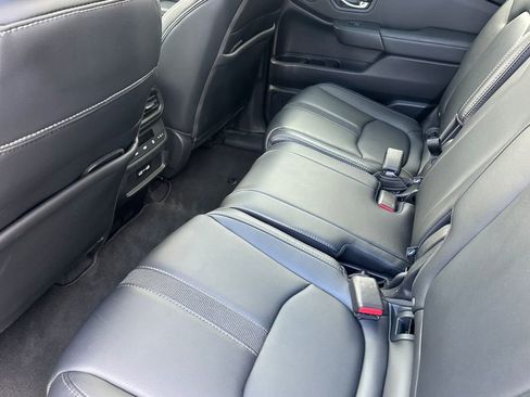 Certified 2023 Honda Pilot Touring image 14
