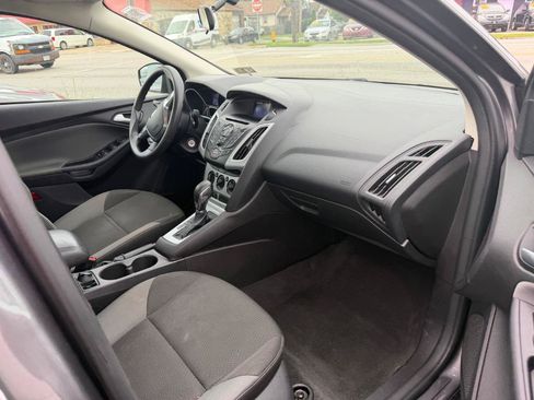 Used 2014 Ford Focus SE FWD image 13