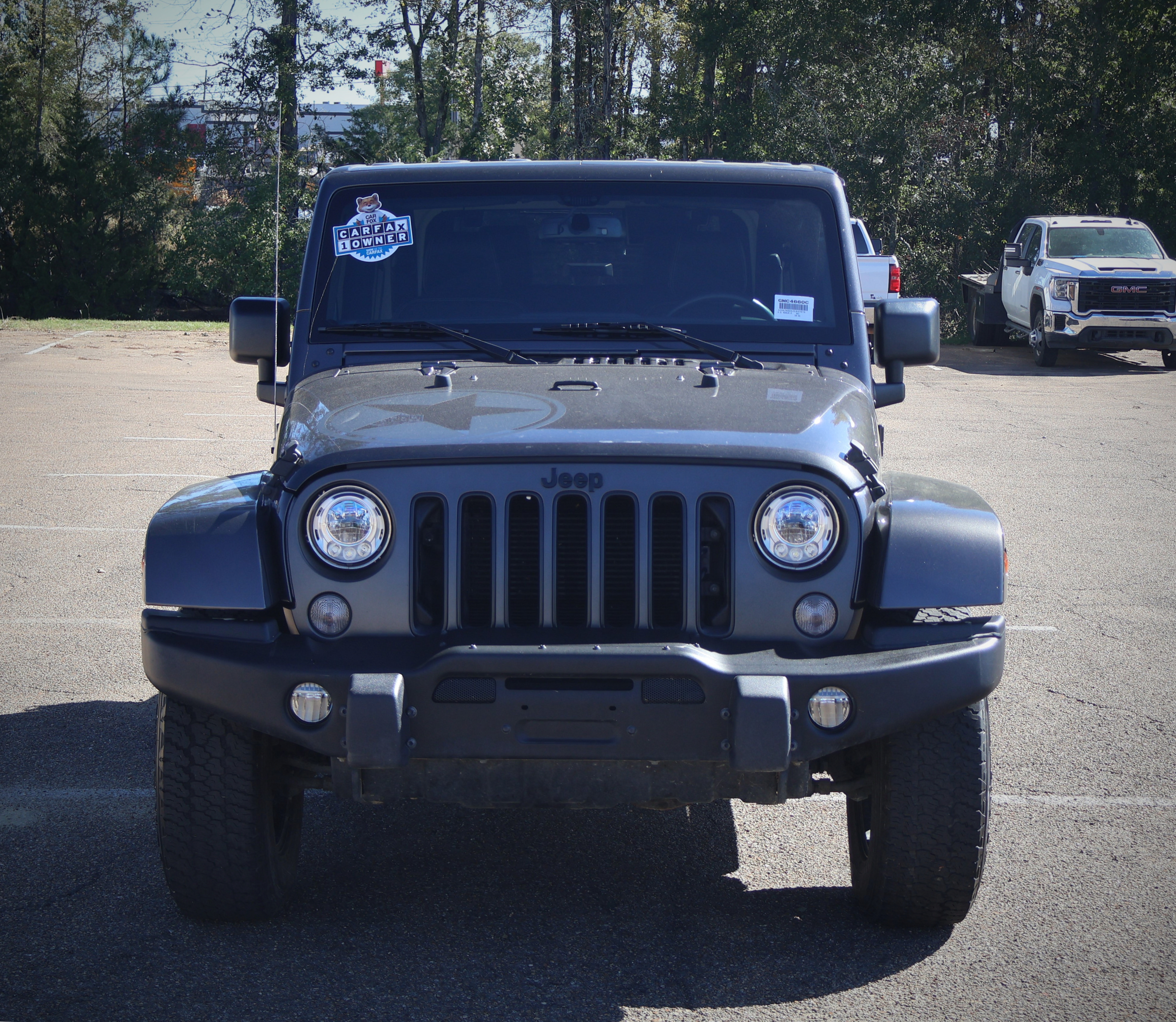 Used 2018 Jeep Wrangler Sport AWD/4WD image 3