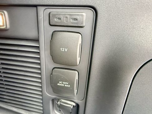 Used 2025 Ford Expedition Tremor image 18