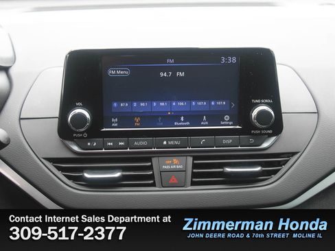 Used 2024 Nissan Altima 2.5 S FWD image 13