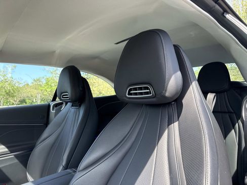 Used 2025 Mercedes-Benz CLE 300 4MATIC Cabriolet image 15