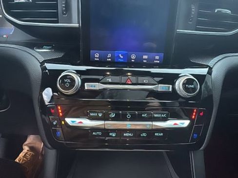 Used 2023 Ford Explorer ST w/ Equipment Group 401A image 8