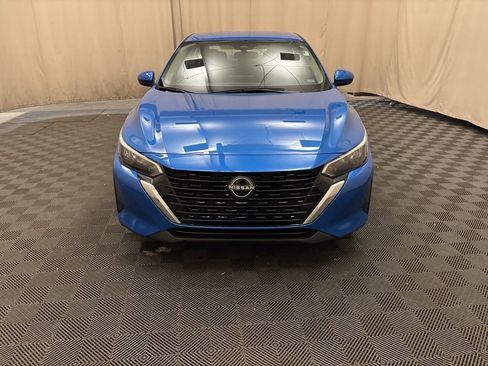 Used 2024 Nissan Sentra SV image 2