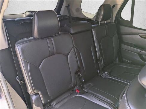 Used 2025 Honda Pilot Elite image 19