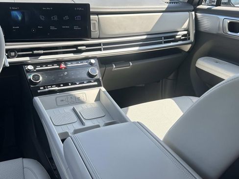 Used 2025 Hyundai Santa Fe SEL AWD/4WD image 26