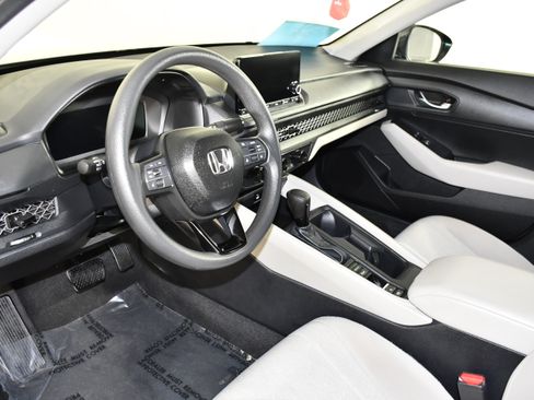 Certified 2025 Honda Accord LX image 35