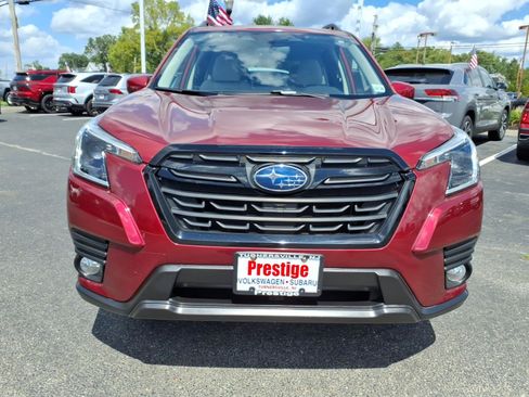 Used 2023 Subaru Forester Premium AWD/4WD image 6