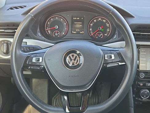 Used 2021 Volkswagen Passat 2.0T SE FWD image 23