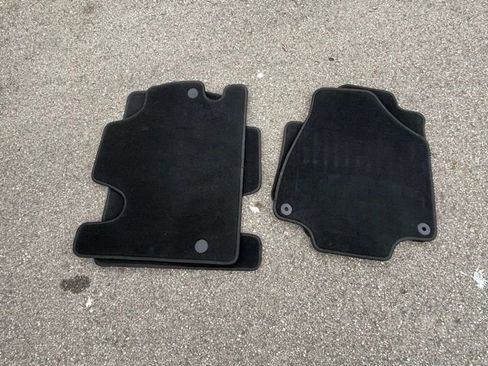 Used 2025 Chrysler Pacifica Select FWD image 44