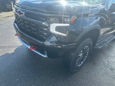 New 2026 Chevrolet Silverado 1500 ZR2 w/ LPO, Dark Essentials Package AWD/4WD image 9