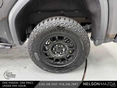 Used 2023 GMC Sierra 1500 AT4X AWD/4WD image 12