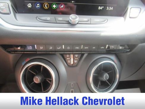 Used 2025 Chevrolet Blazer LT w/ Convenience Package FWD image 27