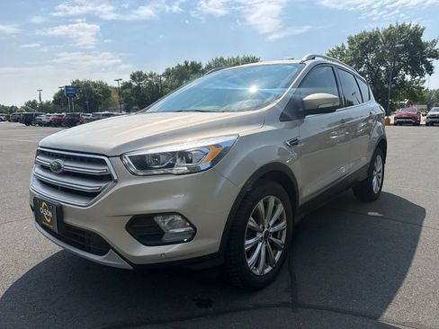 Used 2018 Ford Escape Titanium AWD/4WD image 3