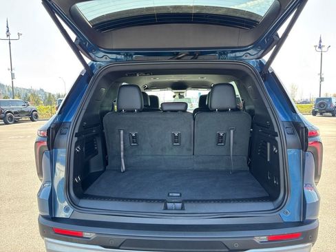 Used 2025 Chevrolet Traverse Z71 w/ Driver Confidence Package AWD/4WD image 25
