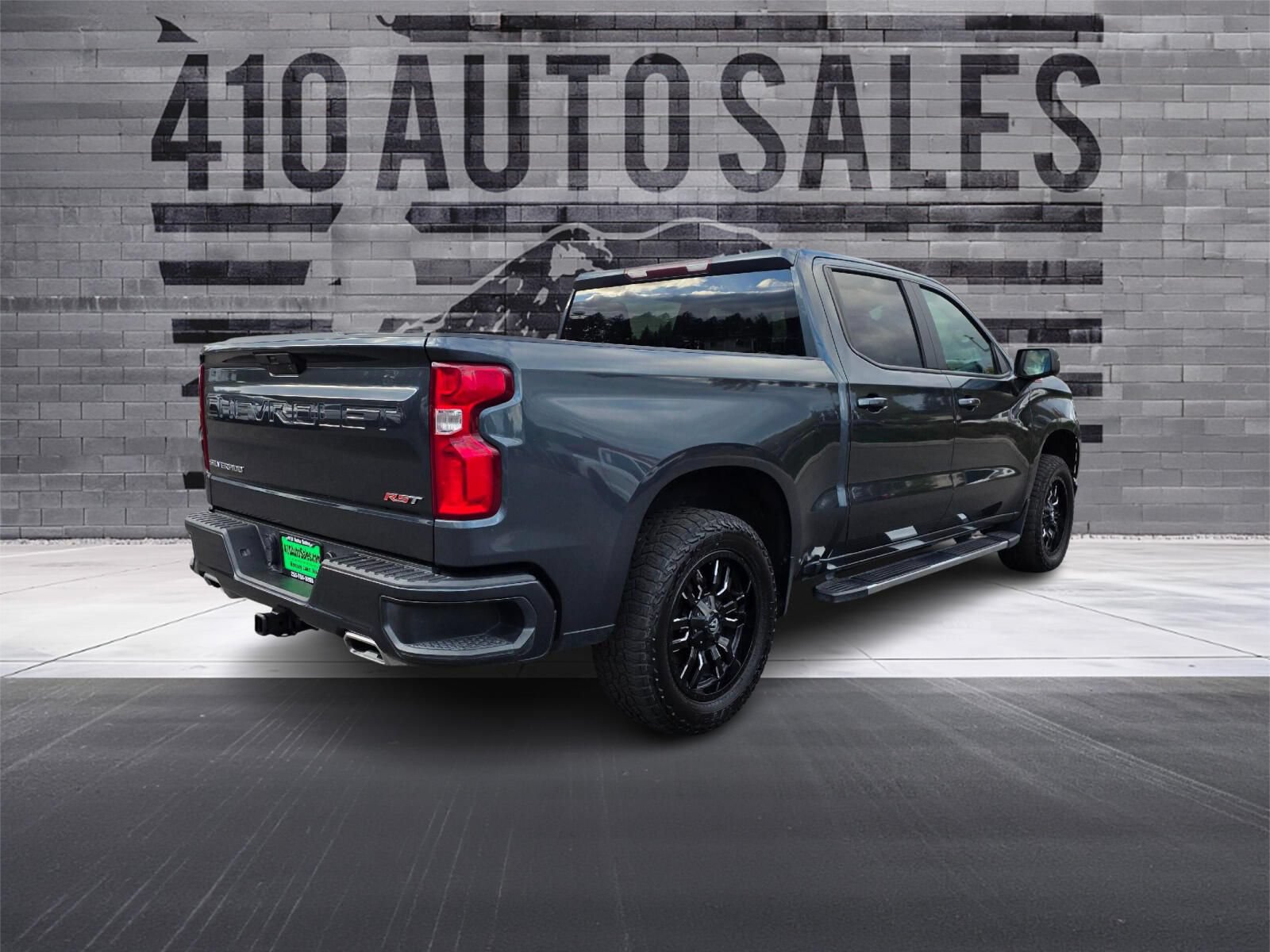 Used 2020 Chevrolet Silverado 1500 RST AWD/4WD image 3