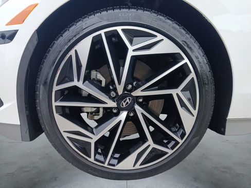 Used 2024 Hyundai Ioniq 6 Limited RWD image 14