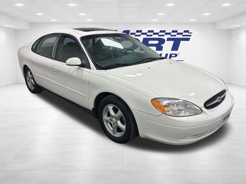 Used 2003 Ford Taurus SES image 3