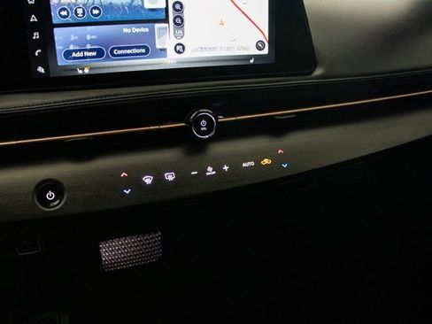 Used 2024 Nissan Ariya FWD image 33