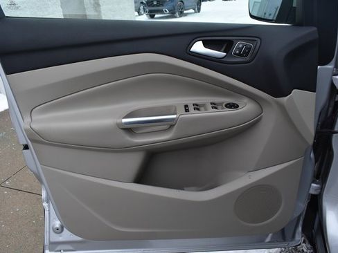 Used 2017 Ford Escape Titanium image 14