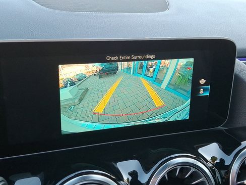 Used 2021 Mercedes-Benz GLA 250 GLA 250 image 22