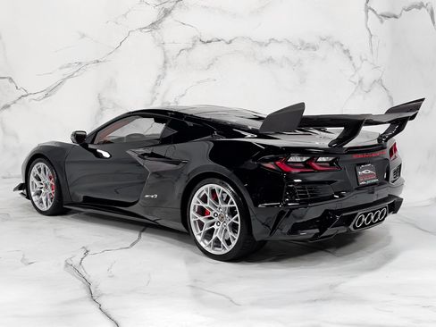 Used 2026 Chevrolet Corvette ZR1 w/ ZR1 Carbon Fiber Aero Package RWD image 13
