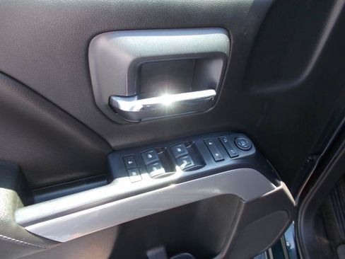 Used 2018 Chevrolet Silverado 1500 LT w/ All Star Edition AWD/4WD image 27
